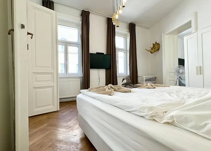 Premium Located At The Famous Kutschkermarkt Appartement