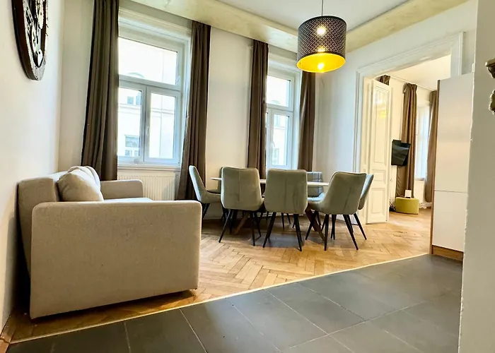 Premium Located At The Famous Kutschkermarkt Appartement *